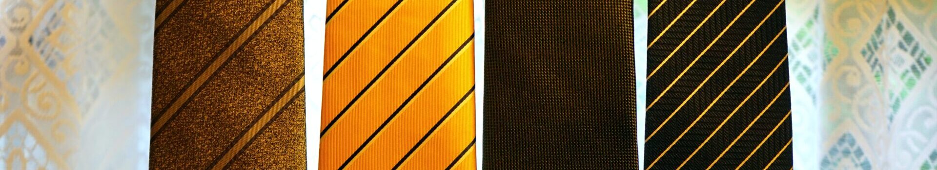 THE SAINT SUIT COMPANY